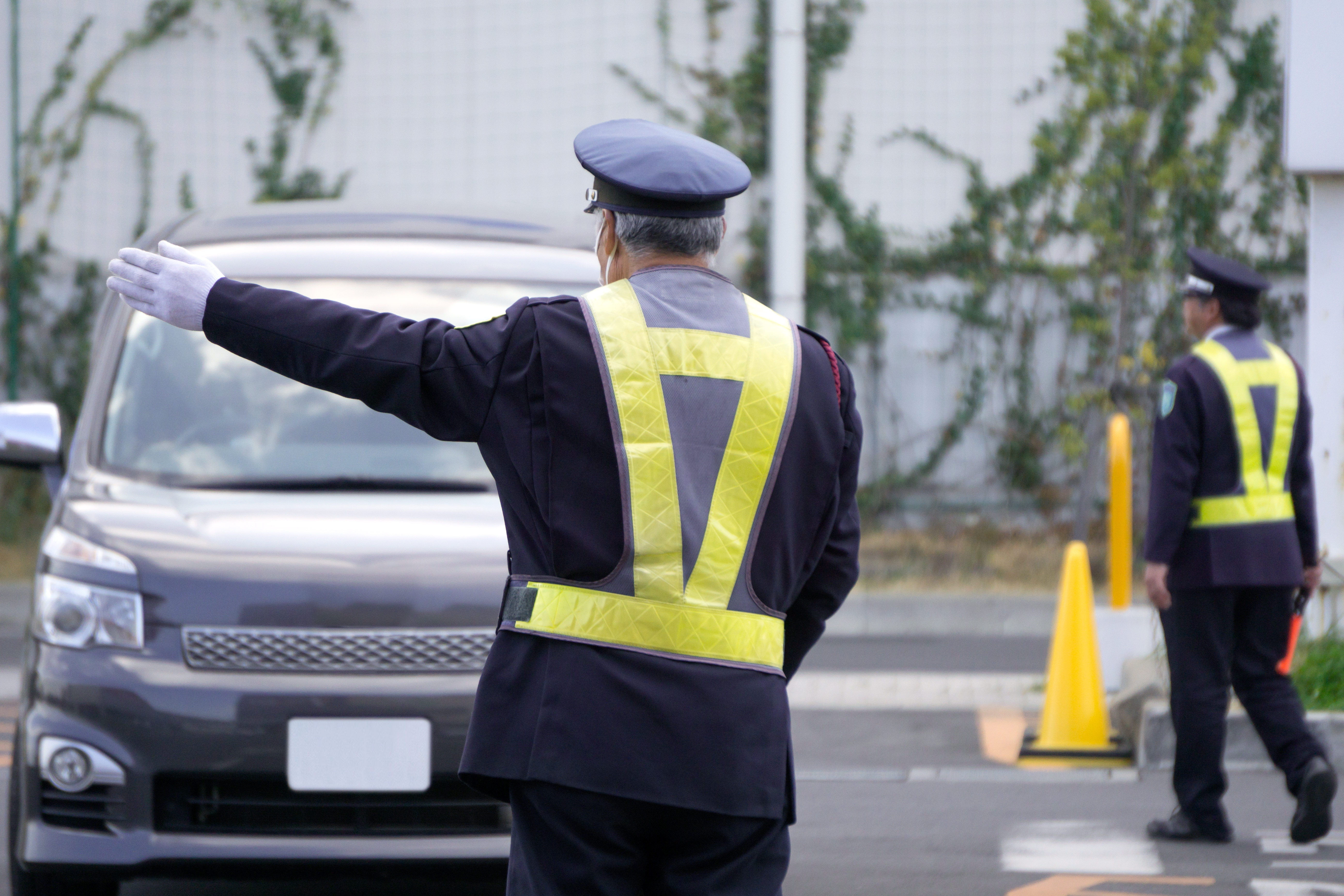 駐車場警備の仕事とは？業務内容や必要な資格も解説 警備メディアbyケイサーチ！